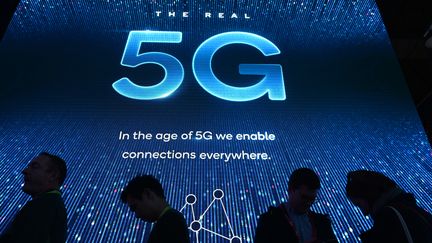 Une exposition 5G lors du salon de l'électronique grand public CES 2019, à Las Vegas, en janvier 2019.&nbsp; (ROBYN BECK / AFP)