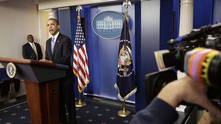 Le pr&eacute;sident sortant, Barack Obama, a suspendu sa campagne lundi 29 octobre et suivi tous les pr&eacute;paratifs des autorit&eacute;s face &agrave;u cyclone Sandy depuis Washington DC (Etats-Unis). (JOSHUA ROBERTS / SIPA USA)