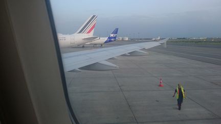 L'aéroport d'Orly (Val-de-Marne) a accueilli, mardi 31 mars, ses derniers vols commerciaux. Il se met en sommeil en raison de la chute du trafic aérien causé par la crise du coronavirus. (MATHIEU FERRI / FRANCE-BLEU OCCITANIE)