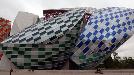 La Fondation Louis Vuitton aux verrières colorisées par Daniel Buren (10 mai 2016)
 (Guillaume Georges / PhotoPQR / Le Parisien / MaxPPP)