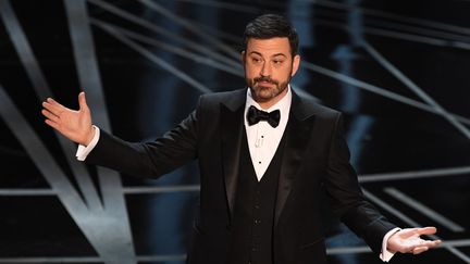 Jimmy Kimmel, le 26 février 2017 à la cérémonie des Oscars à Hollywood (Californie). (MARK RALSTON / AFP)