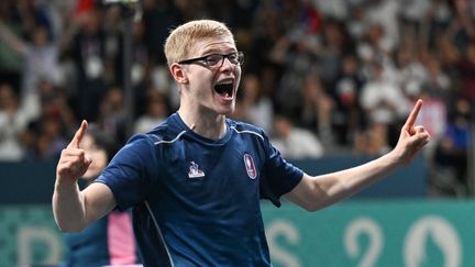 Tennis de table aux JO de Paris 2024 : les Français arrachent la médaille de bronze par équipes aux dépens du Japon, la 55e breloque pour la France