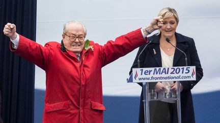 &nbsp; (Jean-Marie et Marine Le Pen lors de la manifestation annuelle du Front National pour le 1er mai © MaxPPP)