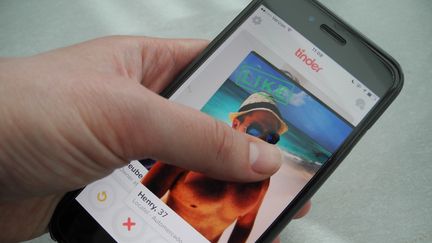 Rencontres : quand les rendez-vous sur Tinder tournent au harcèlement