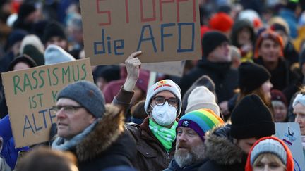 In Berlin, as in dozens of major German cities, demonstrators demonstrated against the far right and its AfD party.  (CHRISTIAN MANG / AFP)