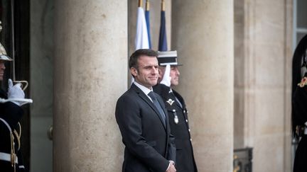 Le président de la République, Emmanuel Macron, à l'Elysée, le 12 février 2024. (ARTHUR N. ORCHARD / AFP)