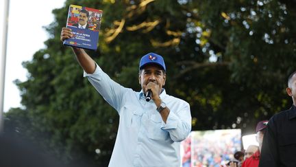 Le président vénézuelien Nicolas Maduro lors d'un meeting politique à Caracas, le 18 août 2024. (PEDRO RANCES MATTEY / ANADOLU / AFP)