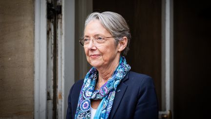 Elisabeth Borne à Matignon le 7 décembre 2023. (XOSE BOUZAS / HANS LUCAS / AFP)