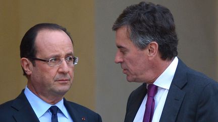 Fran&ccedil;ois Hollande et J&eacute;r&ocirc;me Cahuzac, le 4 janvier 2013. (MIGUEL MEDINA / AFP)