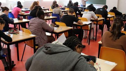  (L'Etat aurait désormais le pouvoir d'affecter un élève dans un collège selon ses origines sociales © Fotolia)