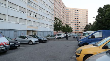 C'est dans le quartier de la Planoise, à Besançon (Doubs), qu'un adolescent a été tué d'une balle dans la poitrine, dimanche 17 mai 2020. (ARNAUD CASTAGNE / MAXPPP)