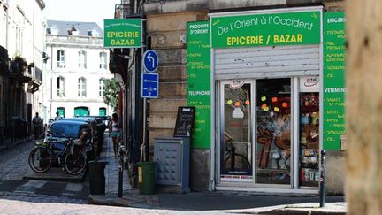 &nbsp; (L'épicerie musulmane se trouve dans le quartier populaire Saint-Michel de Bordeaux © MaxPPP)