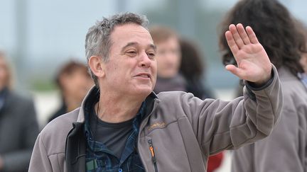 Didier Fran&ccedil;ois, ancien otage en Syrie, &nbsp;apr&egrave;s son arriv&eacute;e sur le sol Fran&ccedil;ais en compagnie de trois autres anciens otages, le 20 avril 2014 &agrave; Villacoublay (Yvelines). (MUSTAFA YALCIN / ANADOLU AGENCY / AFP)