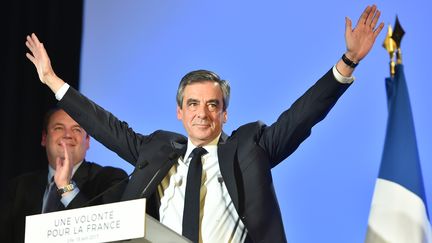 François Fillon, le 18 avril 2017, lors d'un meeting à Lille (Nord). (PHILIPPE HUGUEN / AFP)