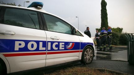 Une voiture de police à Valence (Drôme) le 10 juillet 2020. (NICOLAS GUYONNET / HANS LUCAS / AFP)