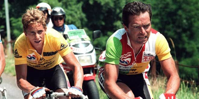 Bernard Hinault emmène Greg Lemond sur le Tour 1986