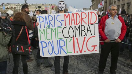  (Lors d'une manifestation à Paris pour le droit à l'avortement en Espagne, en février dernier © Maxppp)