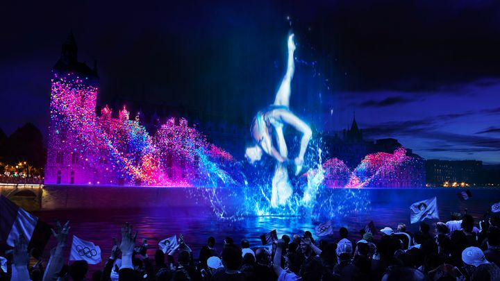 Des hologrammes et des projections sur les murs d'eau et les parois des monuments le long du parcours de&nbsp;la cérémonie d'ouverture des Jeux olympiques de Paris 2024&nbsp; (Paris 2024 / Florian Hulleu)