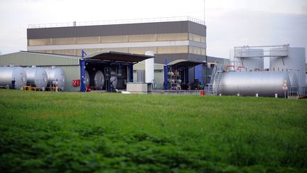 L'usine Aprochim, situ&eacute;e &agrave; Grez-en-Bou&egrave;re (Mayenne), le 16 novembre 2011. (JEAN-FRANCOIS MONIER / AFP)