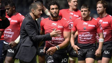 Le Président Boudjellal et les joueurs toulonnais (JEAN MARIE HERVIO / DPPI MEDIA)