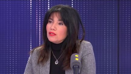 Samia Ghali, sénatrice des Bouches-du-Rhône, maire des 15e et 16e arrondissements de Marseille était l'invitée de franceinfo le 24 novembre&nbsp; (FRANCEINFO / RADIO FRANCE)