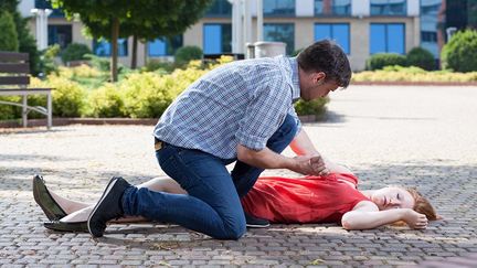  (Faut-il porter secours à une personne en danger ? ©)