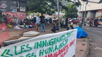 Un camp de migrants au quartier Cavani à Mamoudzou (Mayotte), avril 2024 (AUDREY TISON/FRANCEINFO/RADIO FRANCE)