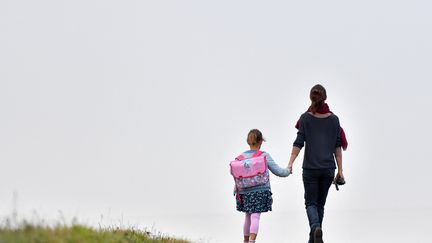 Des associations proposent des logements partagés aux familles monoparentales qui ne parviennent pas à trouver un logement.  (Loïc Venance / AFP)