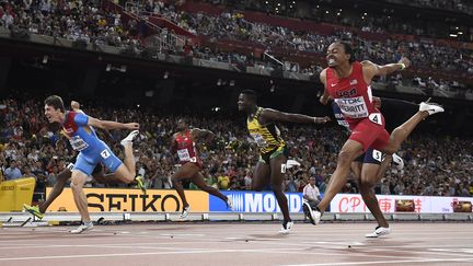 Sergey Shubenkov passe devant tout le monde (FRANCK FIFE / AFP)