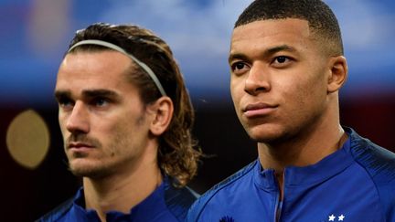 Antoine Griezmann et Kylian Mbappé se sont indignés contre les violences policières (BERTRAND GUAY / AFP)