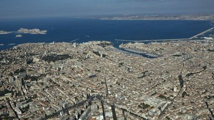 Vue a&eacute;rienne de Marseille. (PHILIPPE GIRAUD / BIOSPHOTO)