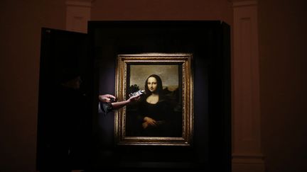  (L'autre Mona Lisa, 10 ans plus jeunes que celle qui est au Louvre, est actuellement exposée à Singapour © REUTERS)