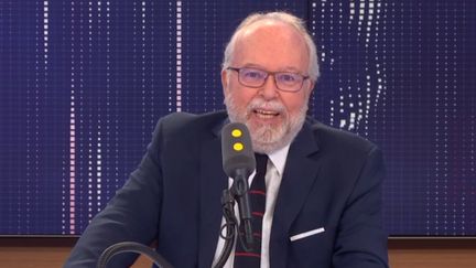 Wallerand de Saint-Just, trésorier du Rassemblement national et conseiller régional d'Île-de-France, est l'invité de franceinfo le mercredi 31 juillet 2019 (FRANCEINFO / RADIOFRANCE)