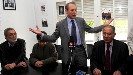 Bertrand Delanoë en Tunisie (en février 2011) (AFP/ FETHI BELAID)