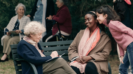 Cinéma : Quand tu seras grand, des enfants à l'Ehpad, une leçon de vie hors norme (LES FILMS DU KIOSQUE - Renaud KONOPNICKI)