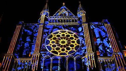 La cathédrale de Chartres illuminée pour "Chartres en lumière 2014"
 (Ville de Chartres)