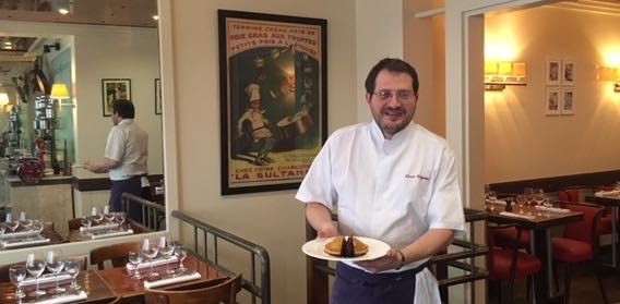 David Rathgeber et l'une de ses spécialités, la tourte canard colvert (Laurent Mariotte / RF)