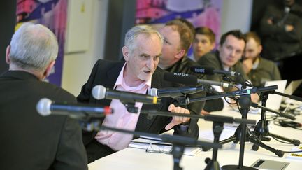 Lors de la conférence de presse des scientifiques à Walbrzych, en Pologne, le 15 décembre 2015. (NATALIA DOBRYSZYCKA / AFP)