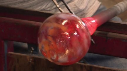 Bayel : venez souffler vos boules de Noël en verre (FRANCE 3)