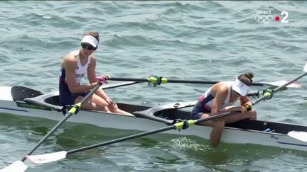 Nouvelle médaille pour la France en aviron ! Laura Tarantola et Claire Bove décrochent l'argent en deux de couple poids légers, au terme d'un final haletant ! La médaille d'or revient aux Italiennes.