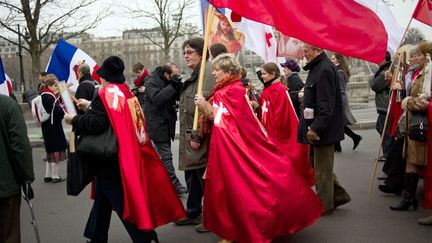 Manifestation de catholiques ultra-conservateurs contre la pièce "Golgota Picnic" à Paris (11 décembre 2011)
 (Fred Dufour / AFP)