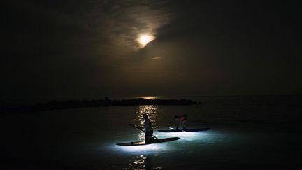 Découverte : le paddle de nuit dans les gorges du Tarn