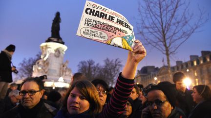 Place de le R&eacute;publique &agrave; Paris lors du rassemblement apr&egrave;s l'attaque qui a fait 12 morts dans le si&egrave;ge de "Charlie Hebdo" (DOMINIQUE FAGET / AFP)