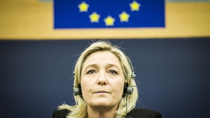 Marine Le Pen participe &agrave; une conf&eacute;rence de presse de l'Alliance europ&eacute;enne pour la libert&eacute;, le 12 mars 2014, au Parlement europ&eacute;en, &agrave; Strasbourg (Bas-Rhin). (WIKTOR DABKOWSKI / AFP)