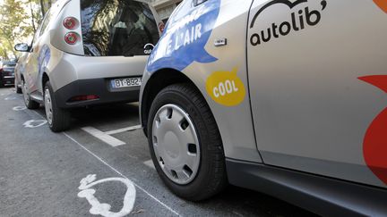 Un véhicule du service Autolib (THOMAS SAMSON / AFP)