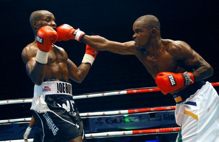 Otto Joseph et Lion Nwoye, au combat (SEGUN OGUNFEYITIMI / AFP)