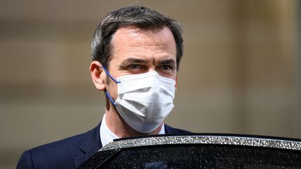 Le ministre des Solidarités et de la Santé, Olivier Véran, le 19 mai 2021 au palais de l'Elysée, à Paris. (FRANCK FIFE / AFP)