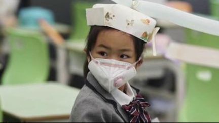 Coronavirus : les écoles en Chine rouvrent sous très haute surveillance (Capture d'écran France 2)