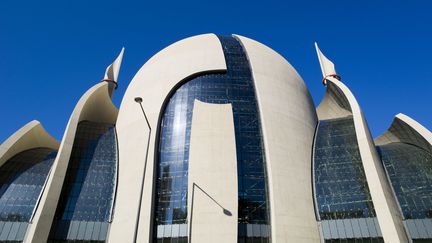 La mosquée centrale de Cologne en Allemagne&nbsp; (ROLF VENNENBERND / DPA)