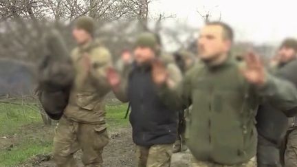 Guerre en Ukraine : les soldats ukrainiens se sont-ils rendus à Marioupol ?